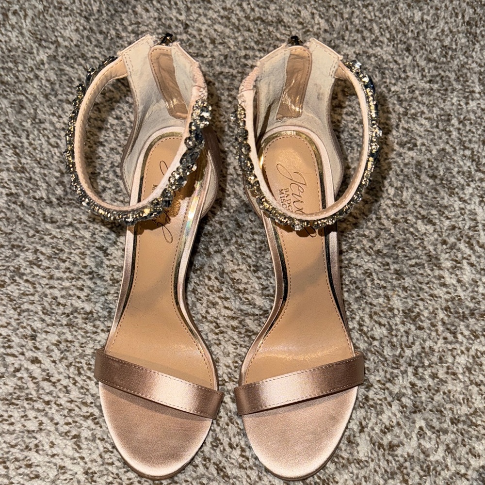 Jewel Badgley Mischka heels